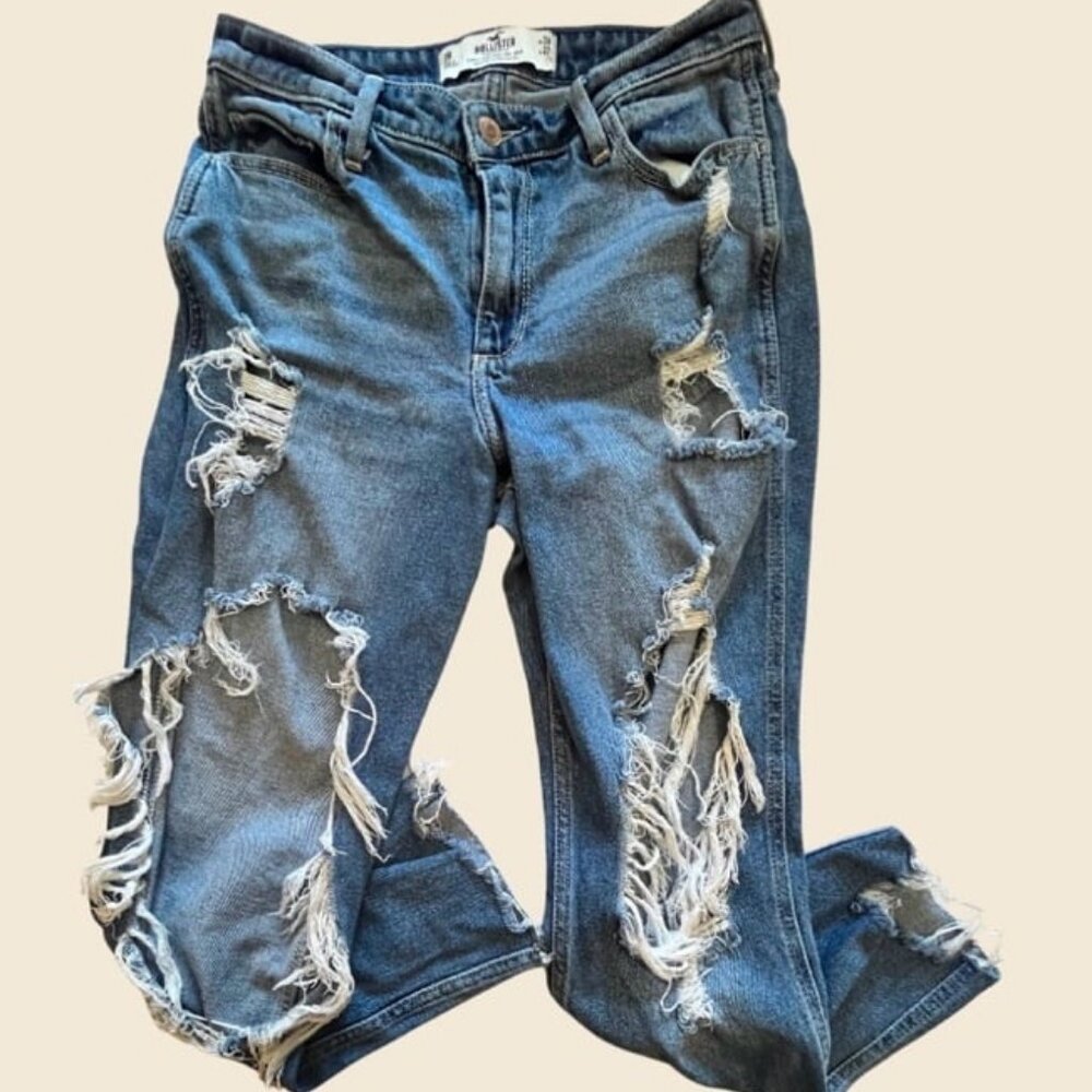 HOLLISTER Curvy High-Rise Destroyed Mom Jeans Junior’s Size 7